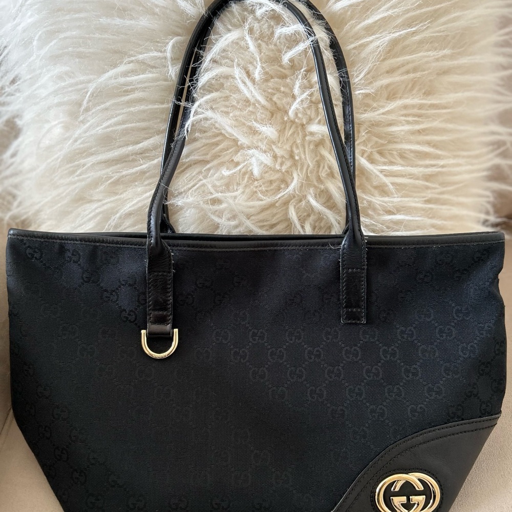 Gucci Black Tote Bag with Textured Fabric and Gold Logo